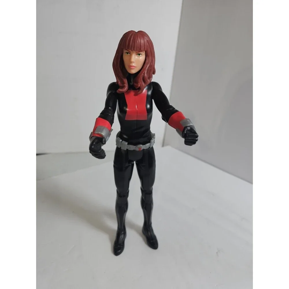 Hasbro Marvel Legends Black Widow Titan Hero Series 11